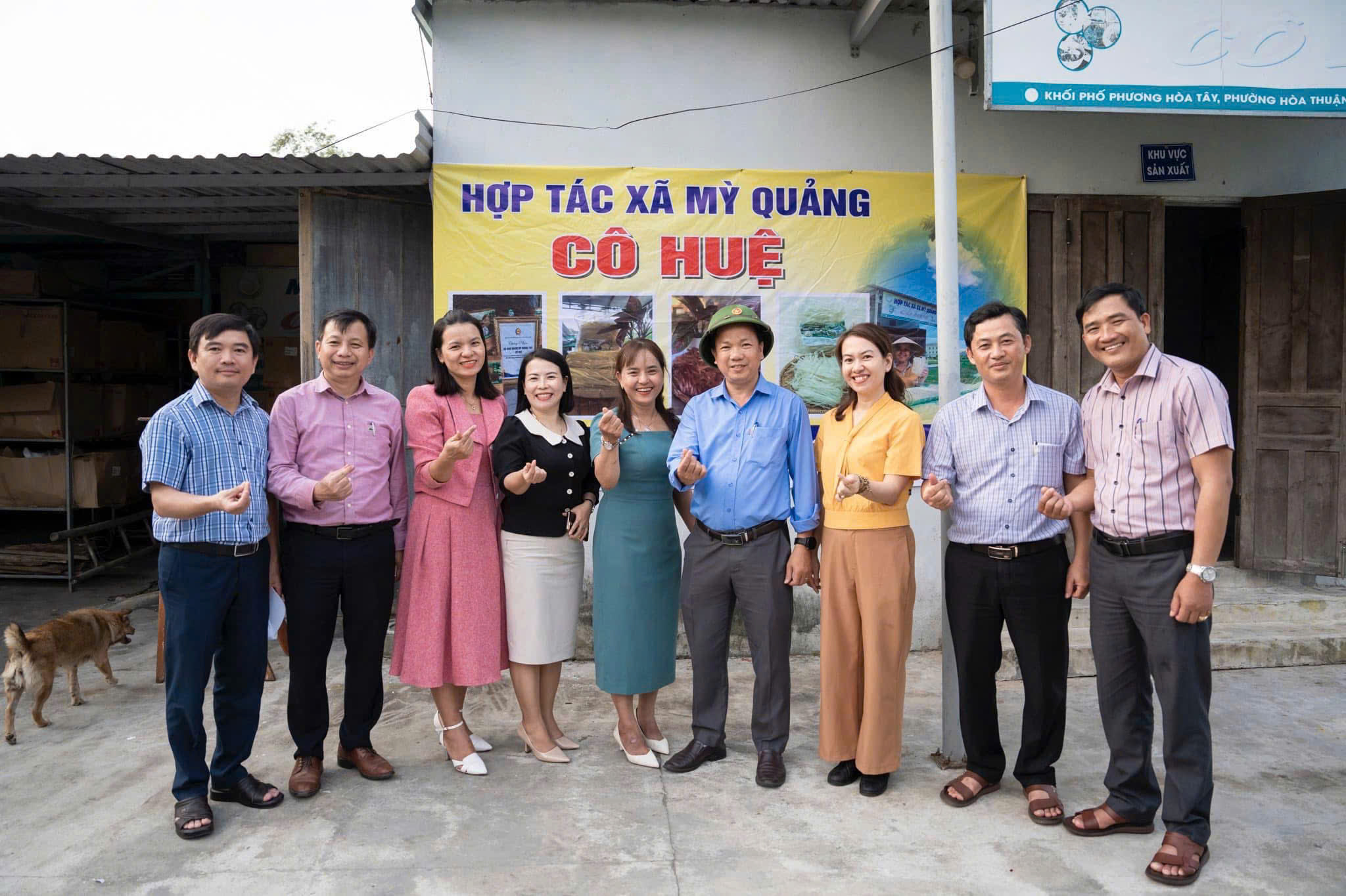 Đội ngũ cơ sở sản xuất Mỳ Quảng Cô Huệ